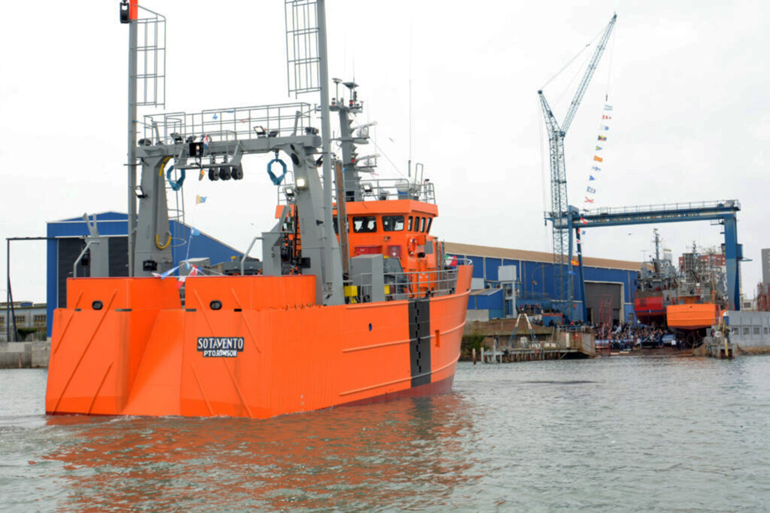 “La música del trabajo y la producción tienen que seguir sonando”, aseveró Contessi