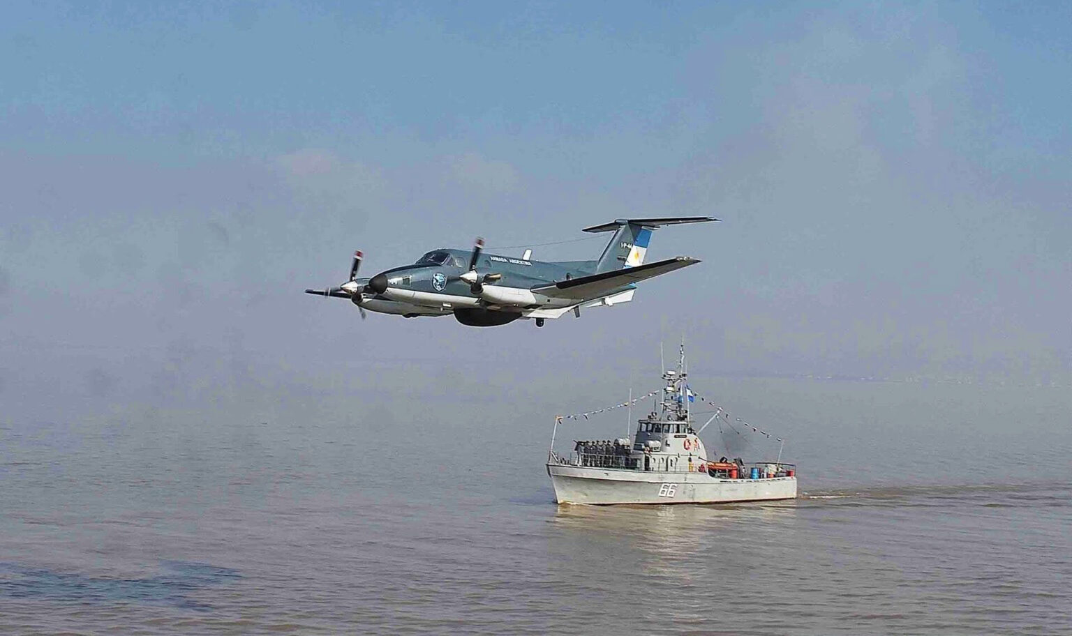 Estados Unidos moderniza aviones de la Armada Argentina para el control marítimo